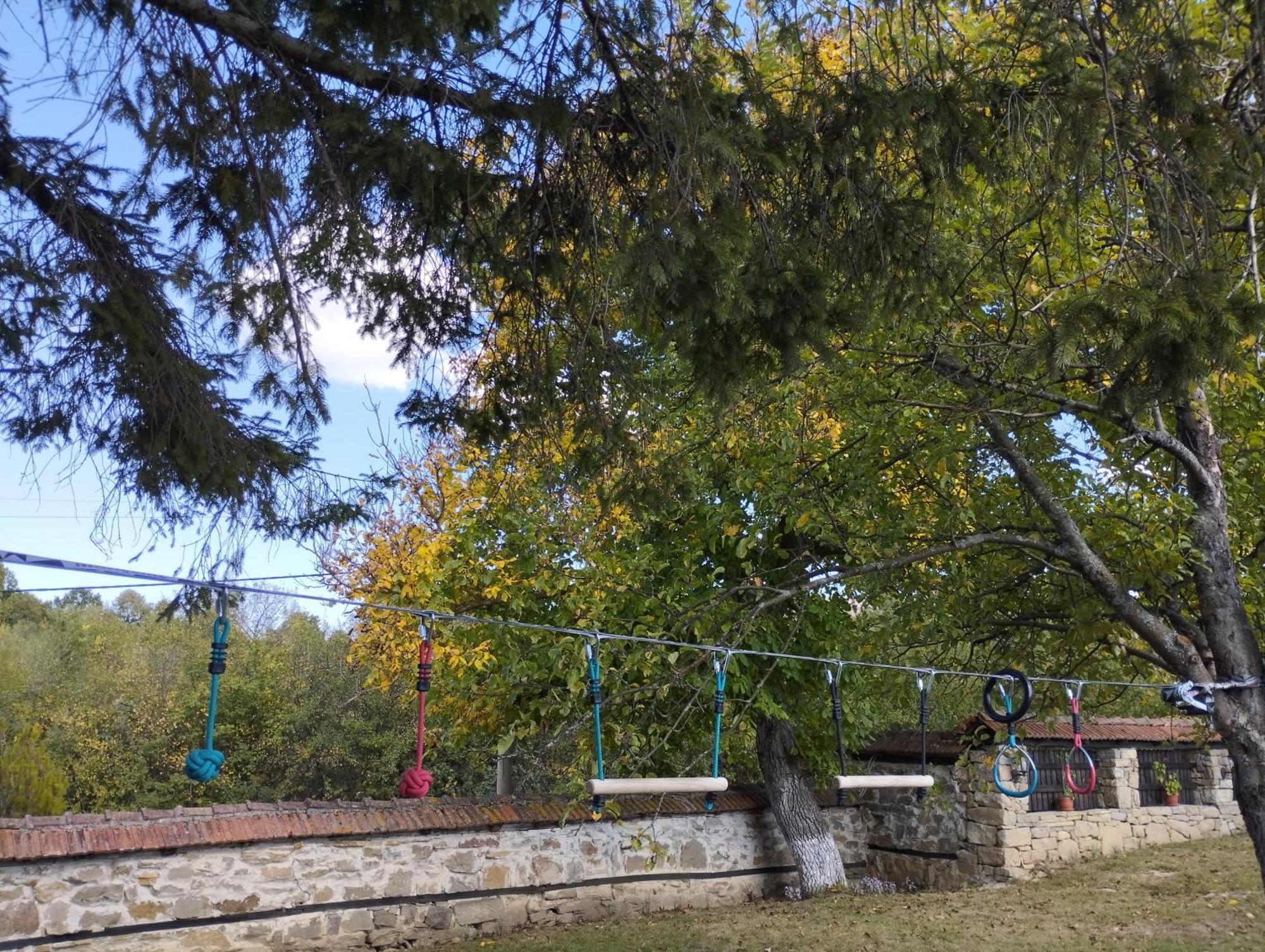 Бор И Шишарка Varzilkovtsi Exterior photo